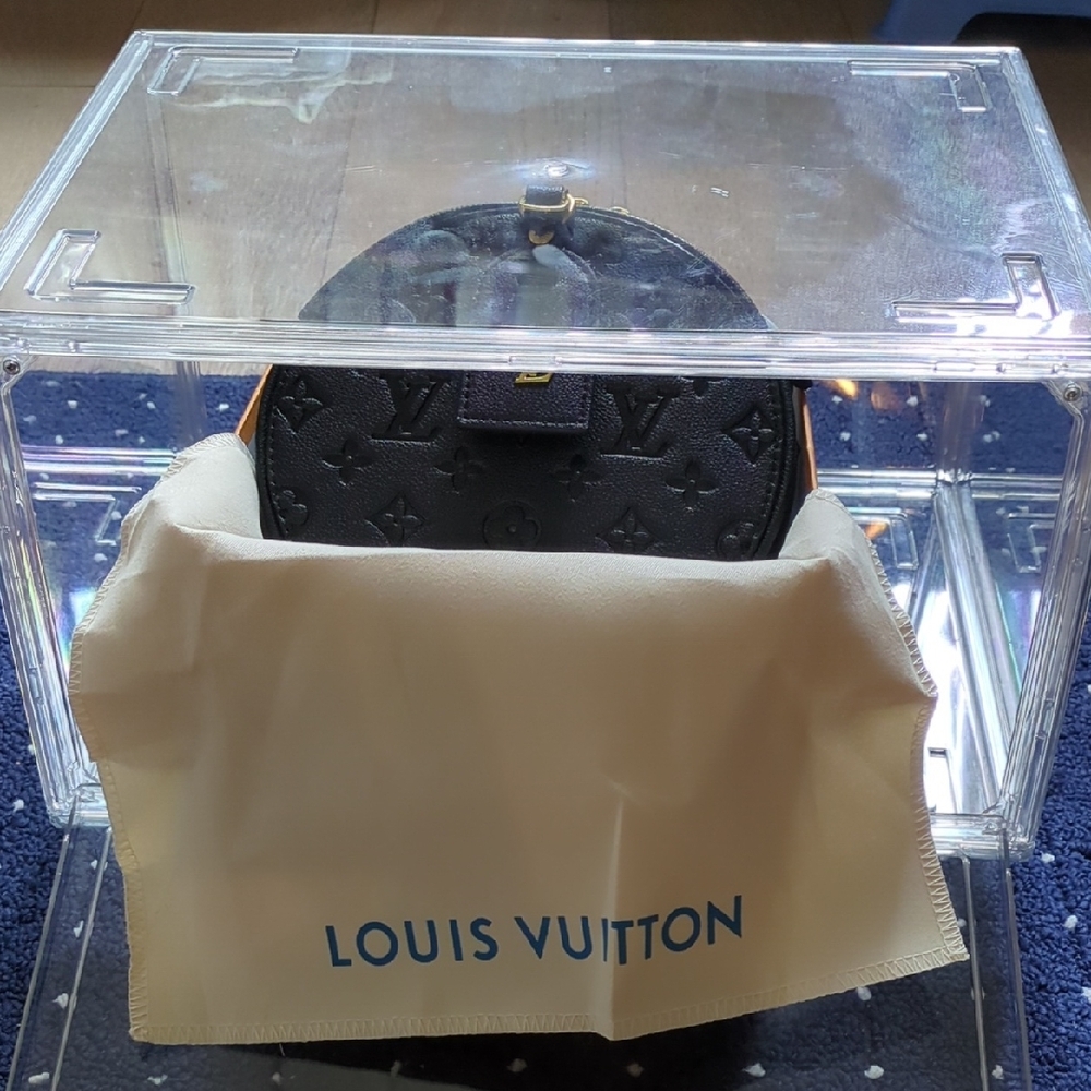 Louis Vuitton Black Monogram Bag
